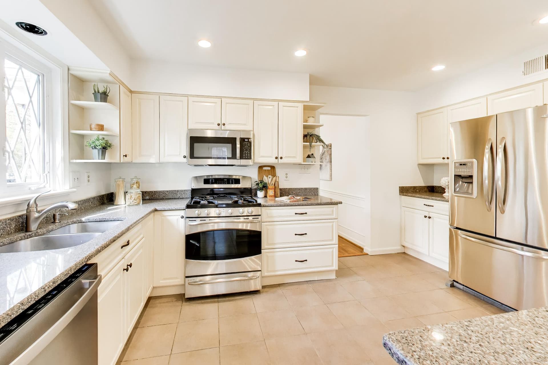 54 Orchard Way N photo 10