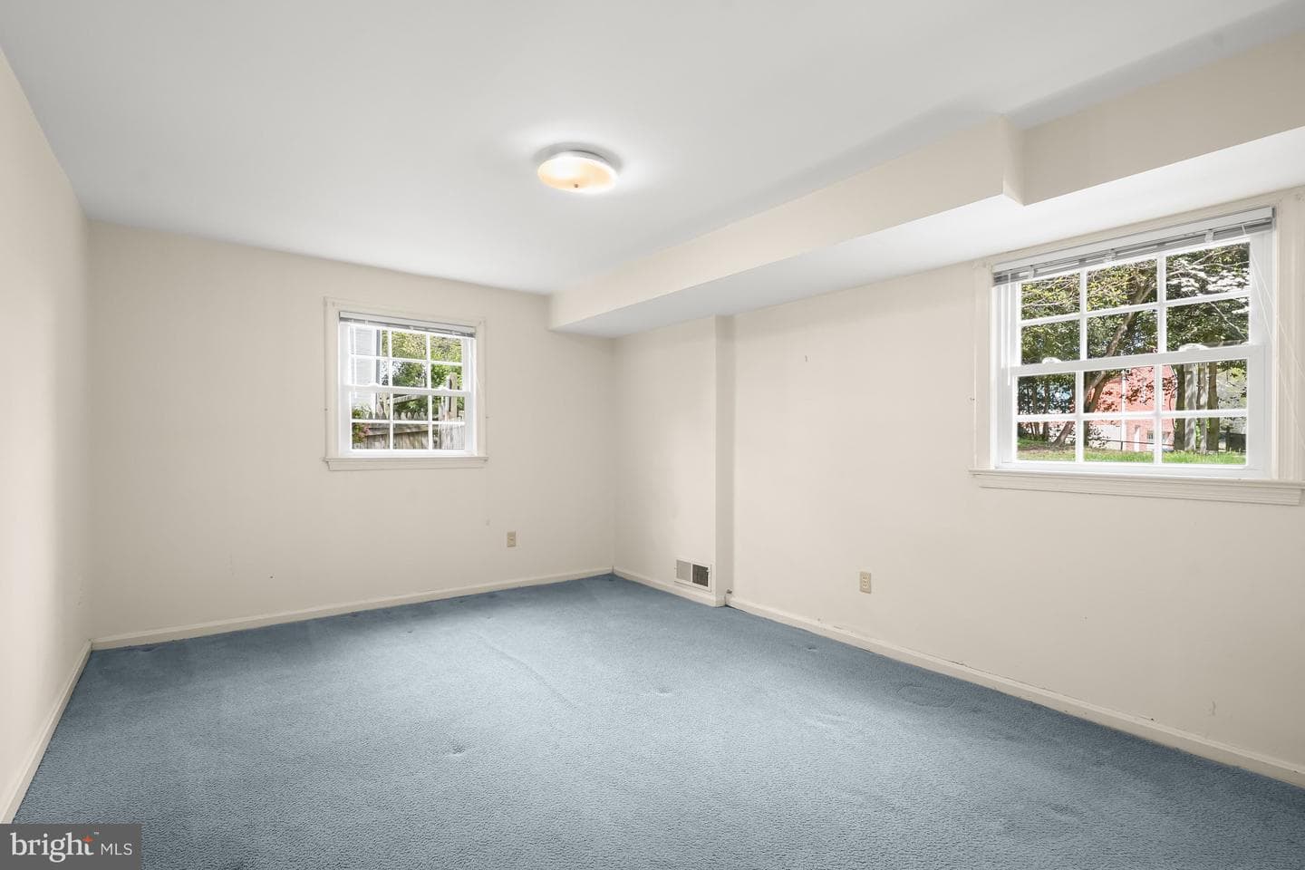 9720 Byeforde Road photo 16