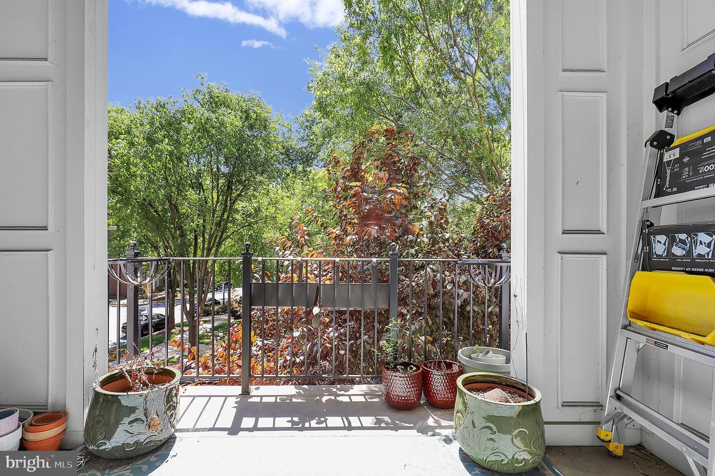 303 Garden View Square photo 16
