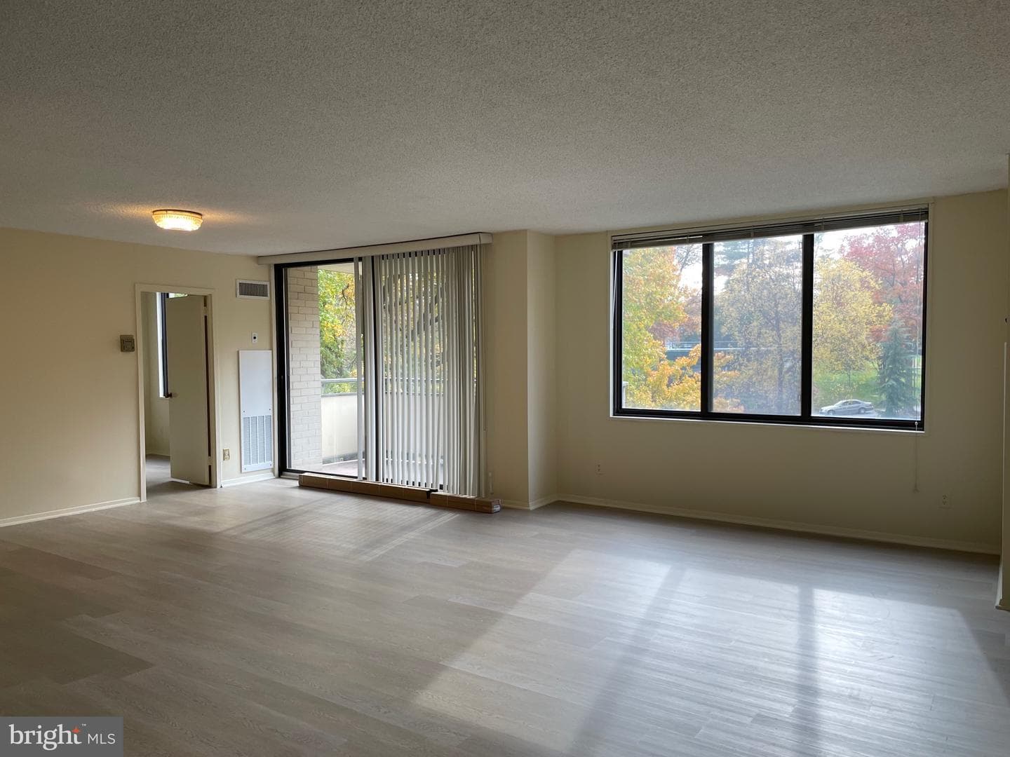 5225 Pooks Hill Road #226s photo 3