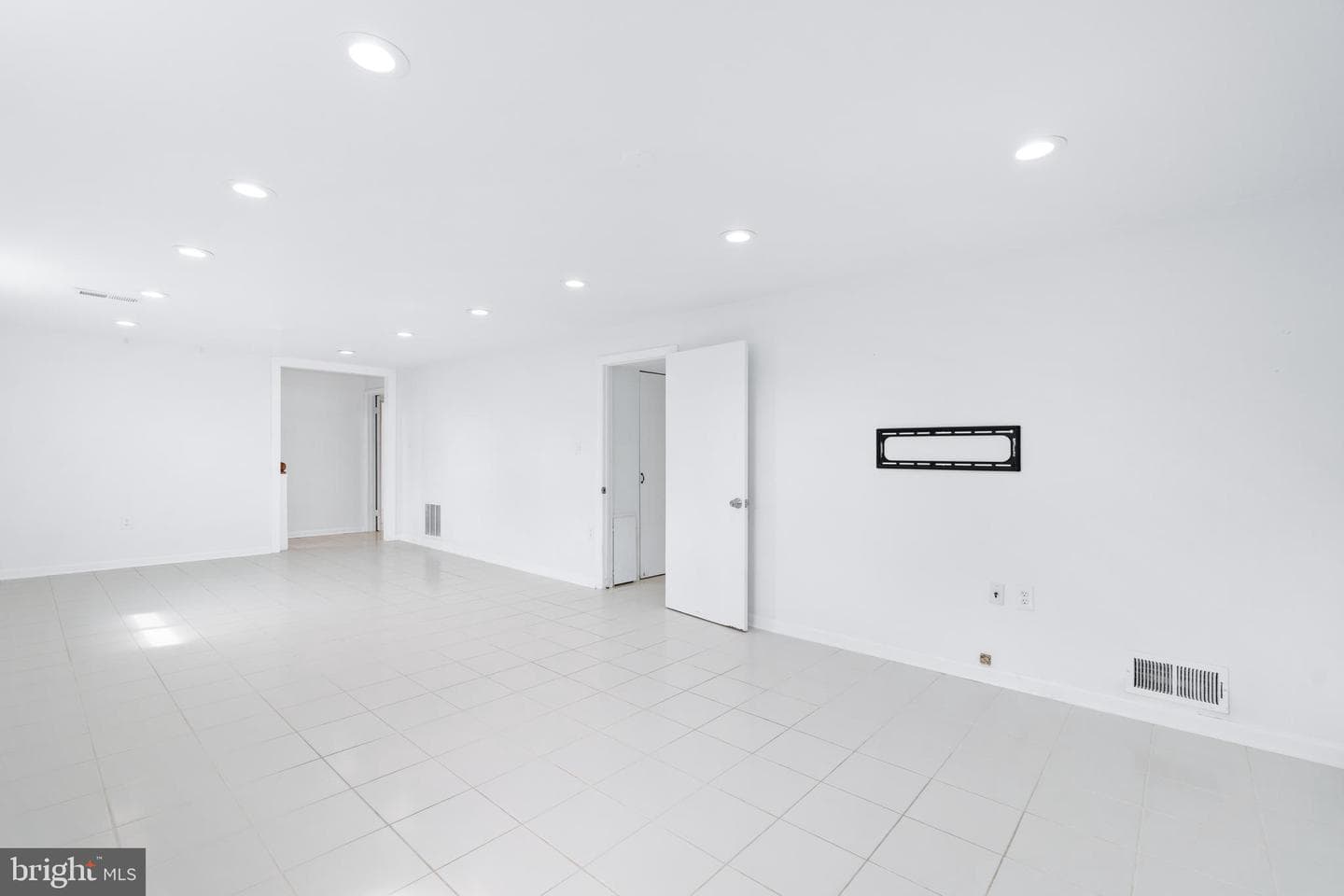 14236 Chadwick Lane photo 34