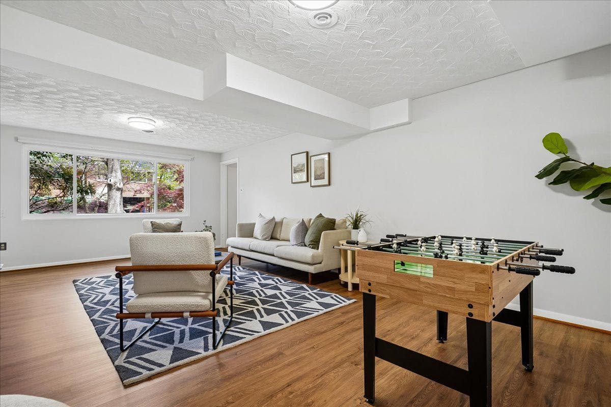 104 Belton Road photo 10