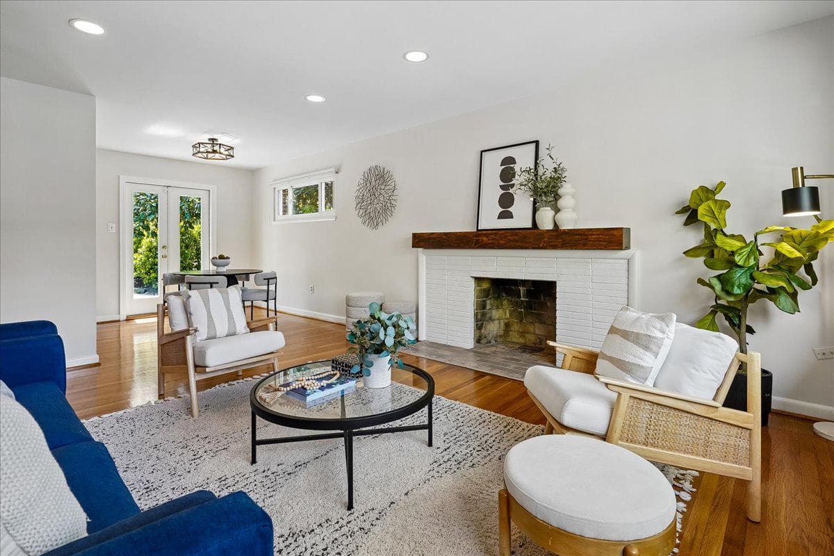 104 Belton Road photo 19