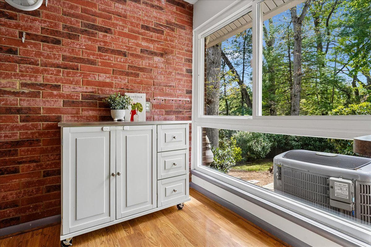 104 Belton Road photo 26