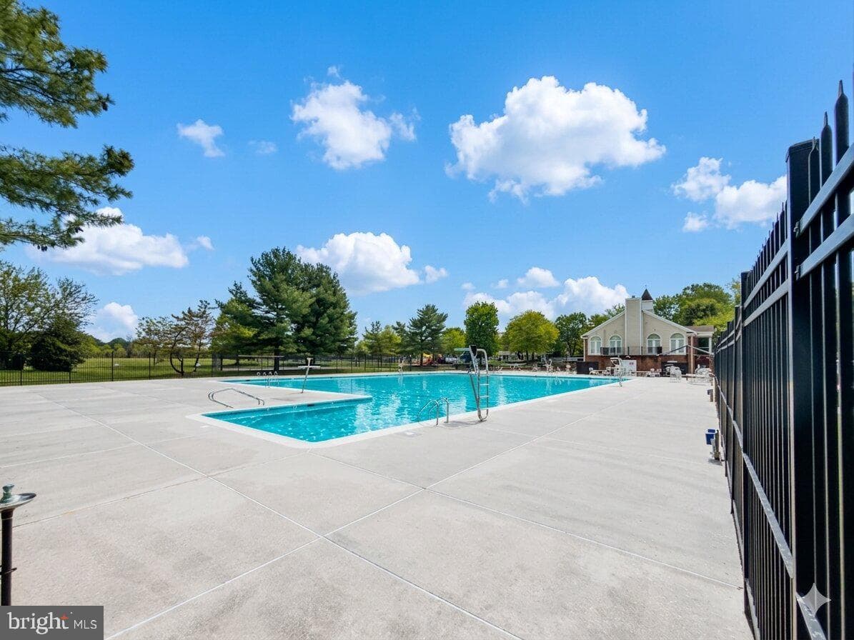 14900 Hydrus Road photo 31