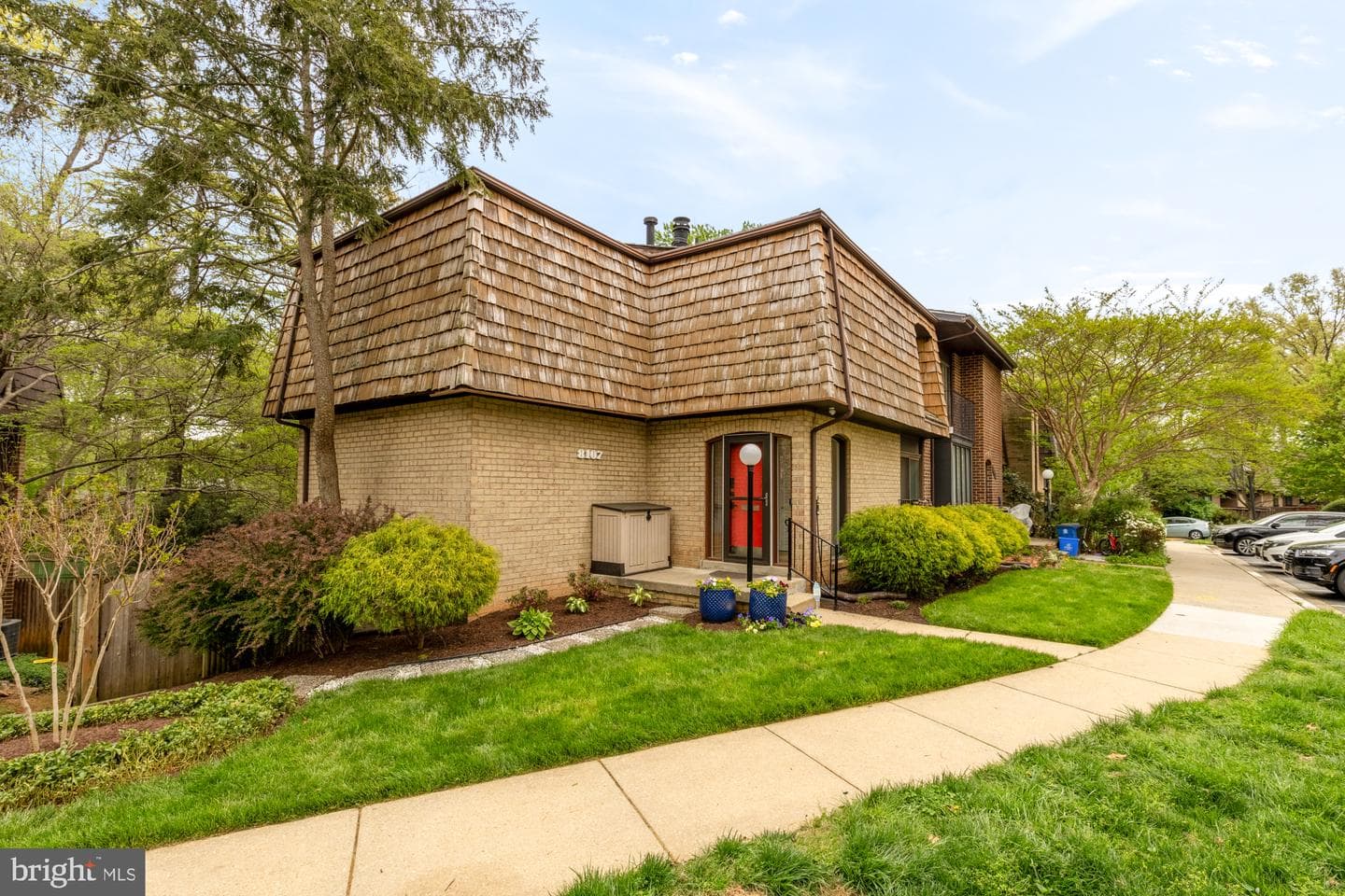 8107 Inverness Ridge Road photo 2