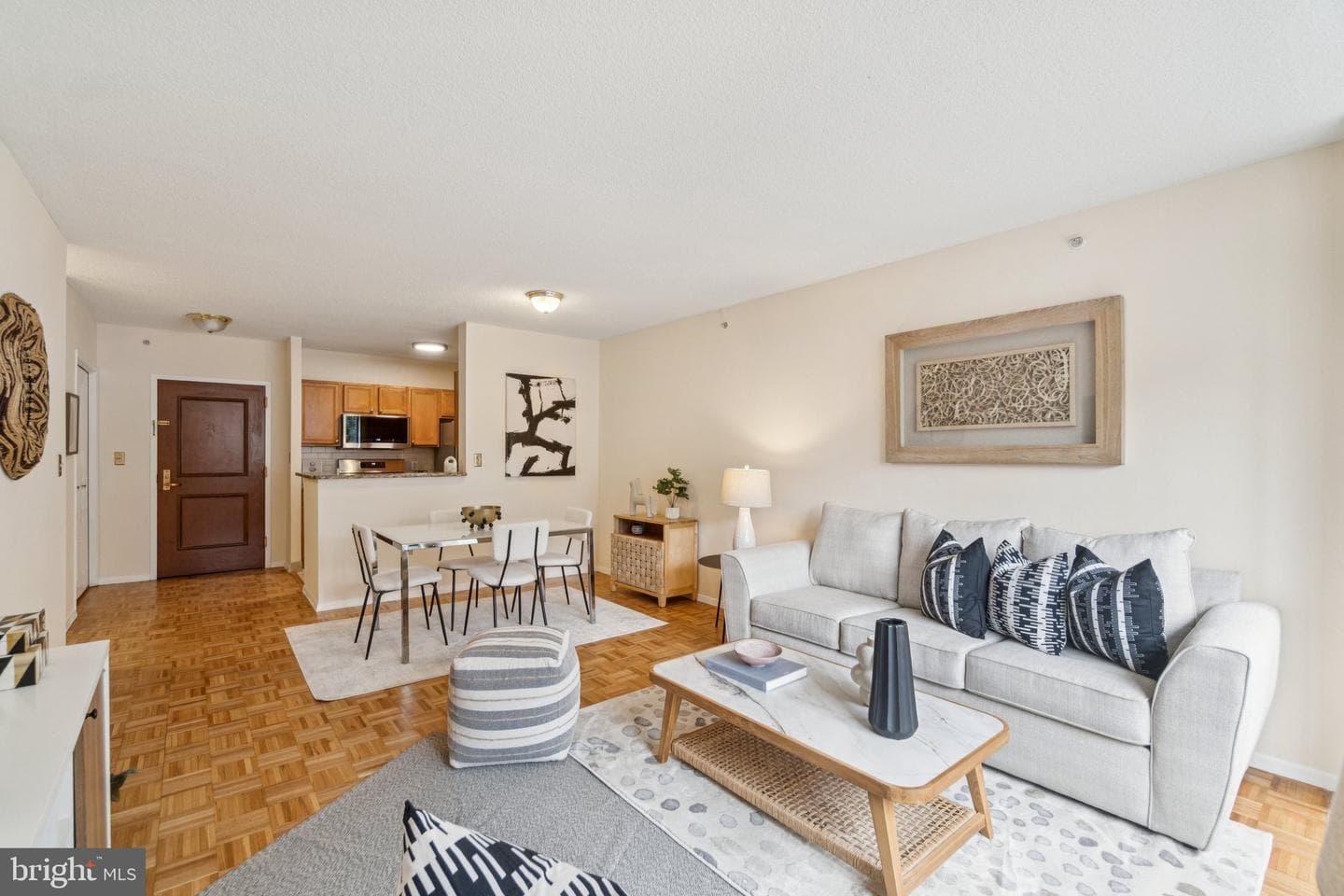 7111 Woodmont Avenue #316 photo 6