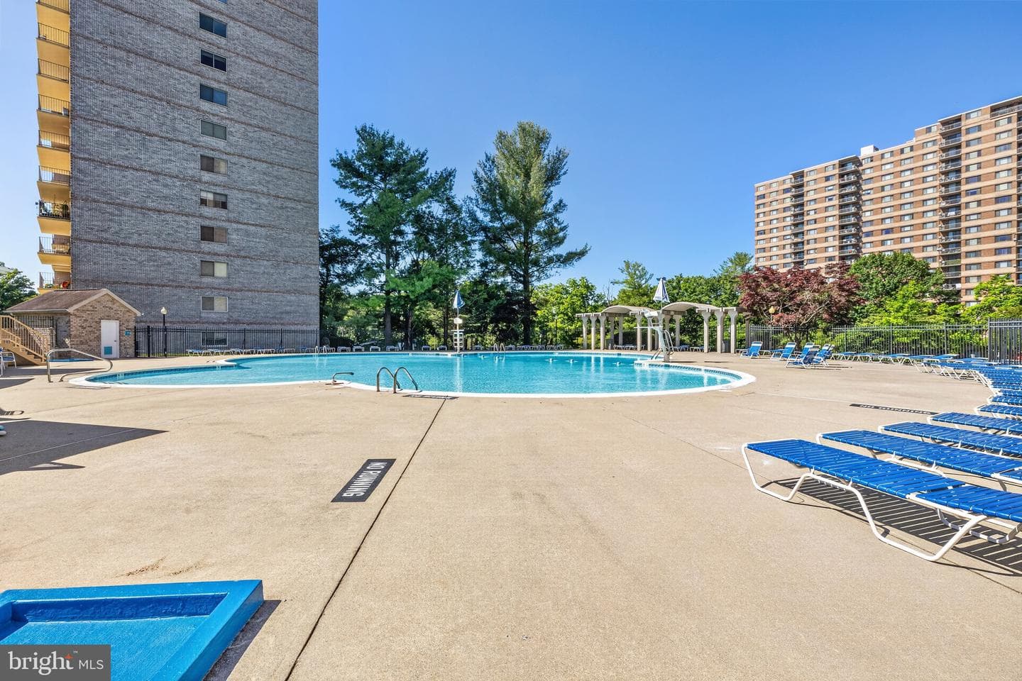 1121 University Boulevard W #912-B photo 28