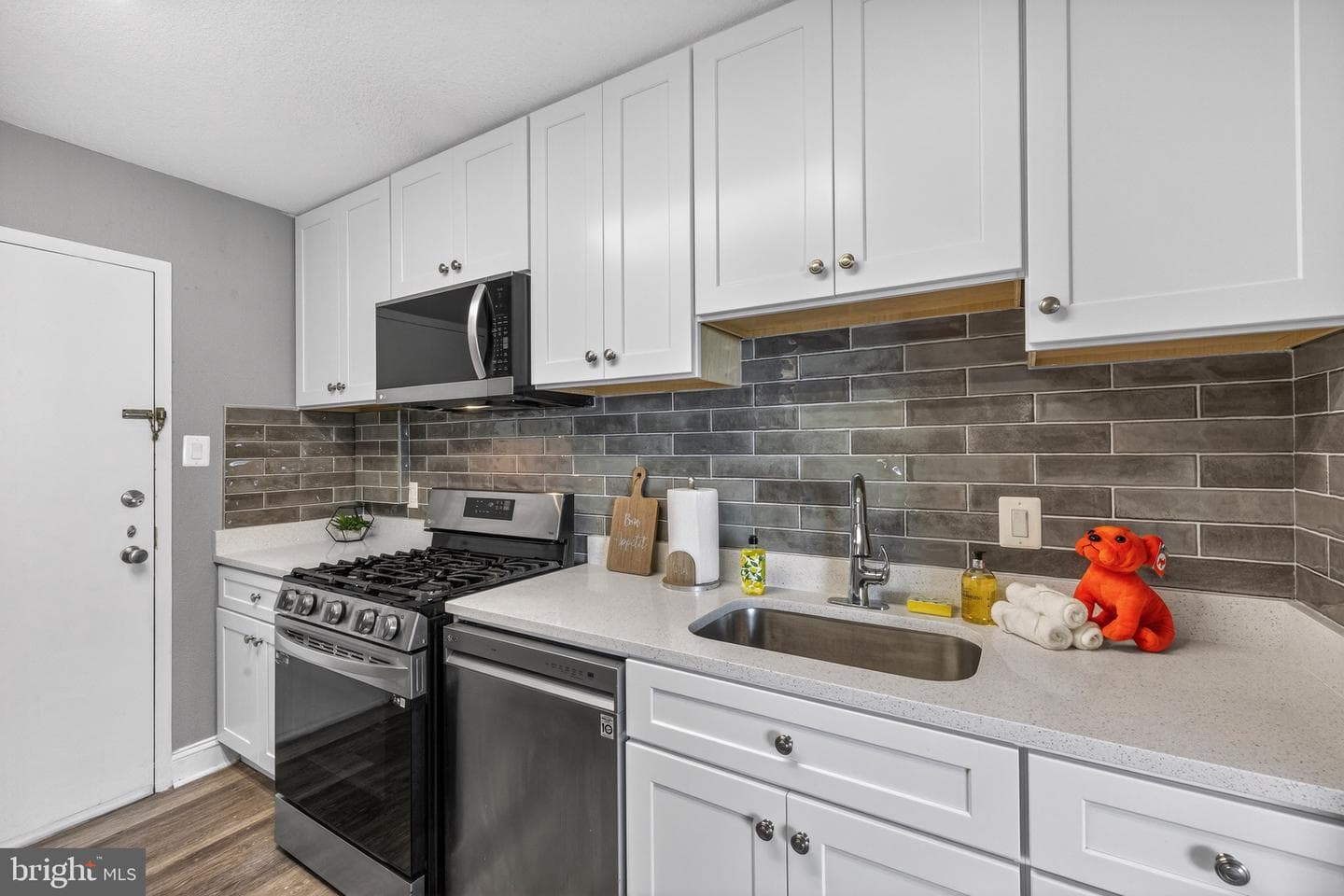 1121 University Boulevard W #912-B photo 4