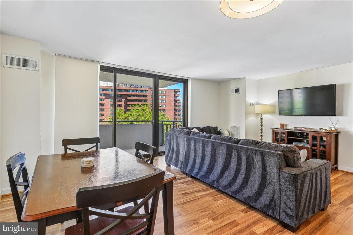4620 N Park Avenue #903e photo 15