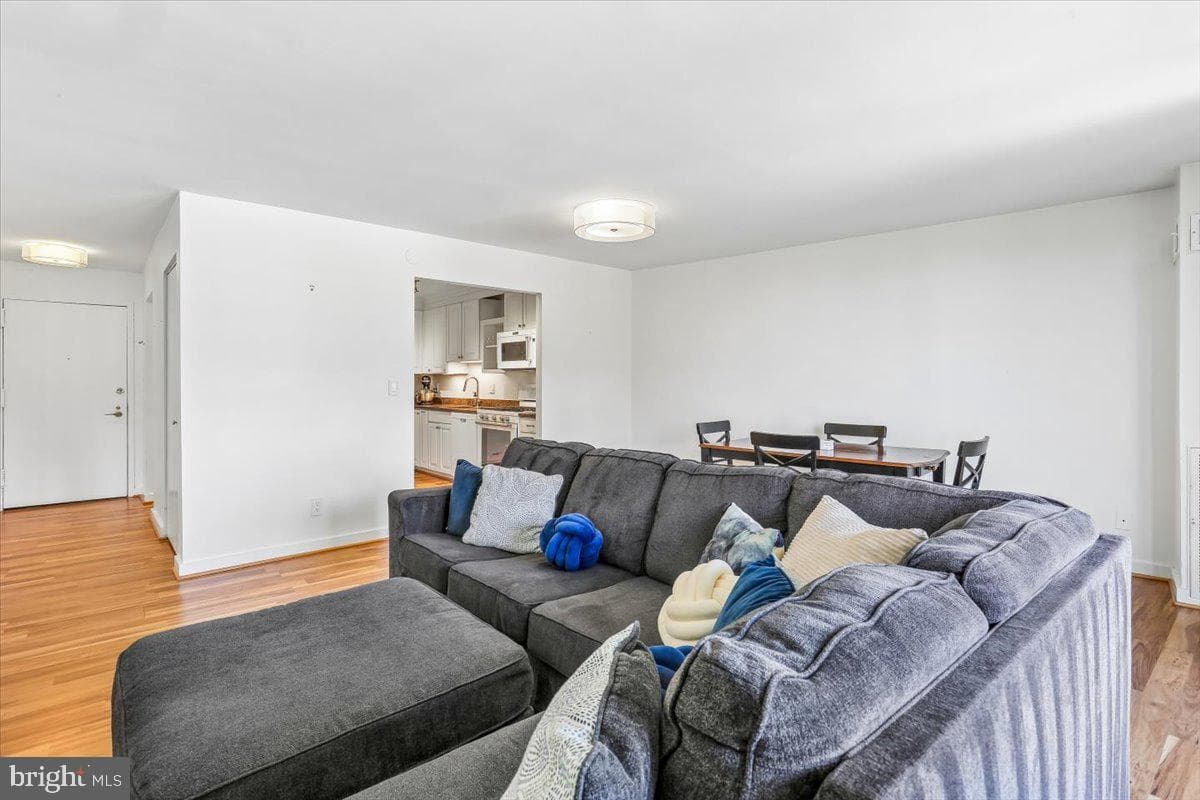 4620 N Park Avenue #903e photo 9