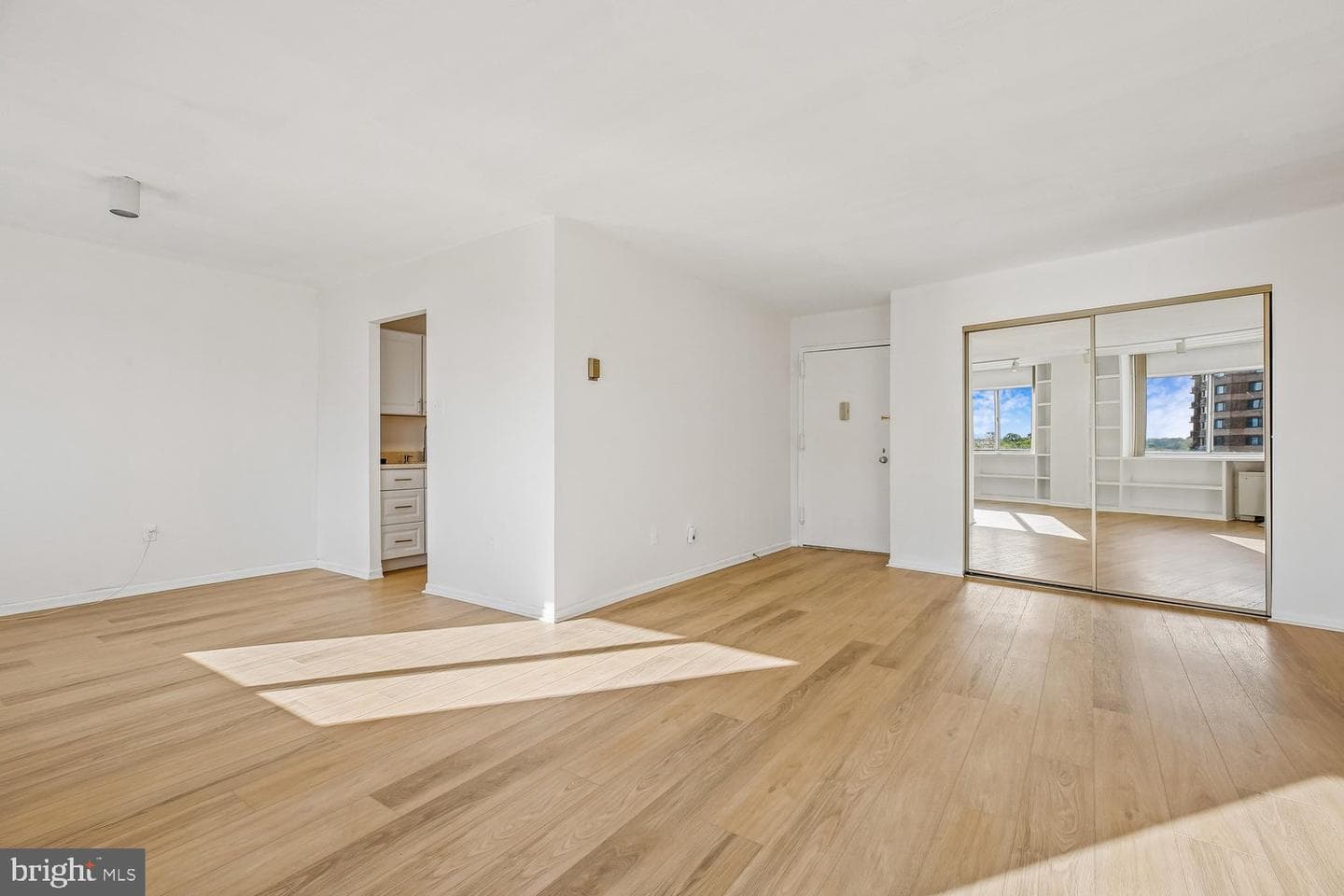 1121 University Boulevard W #1111 photo 12