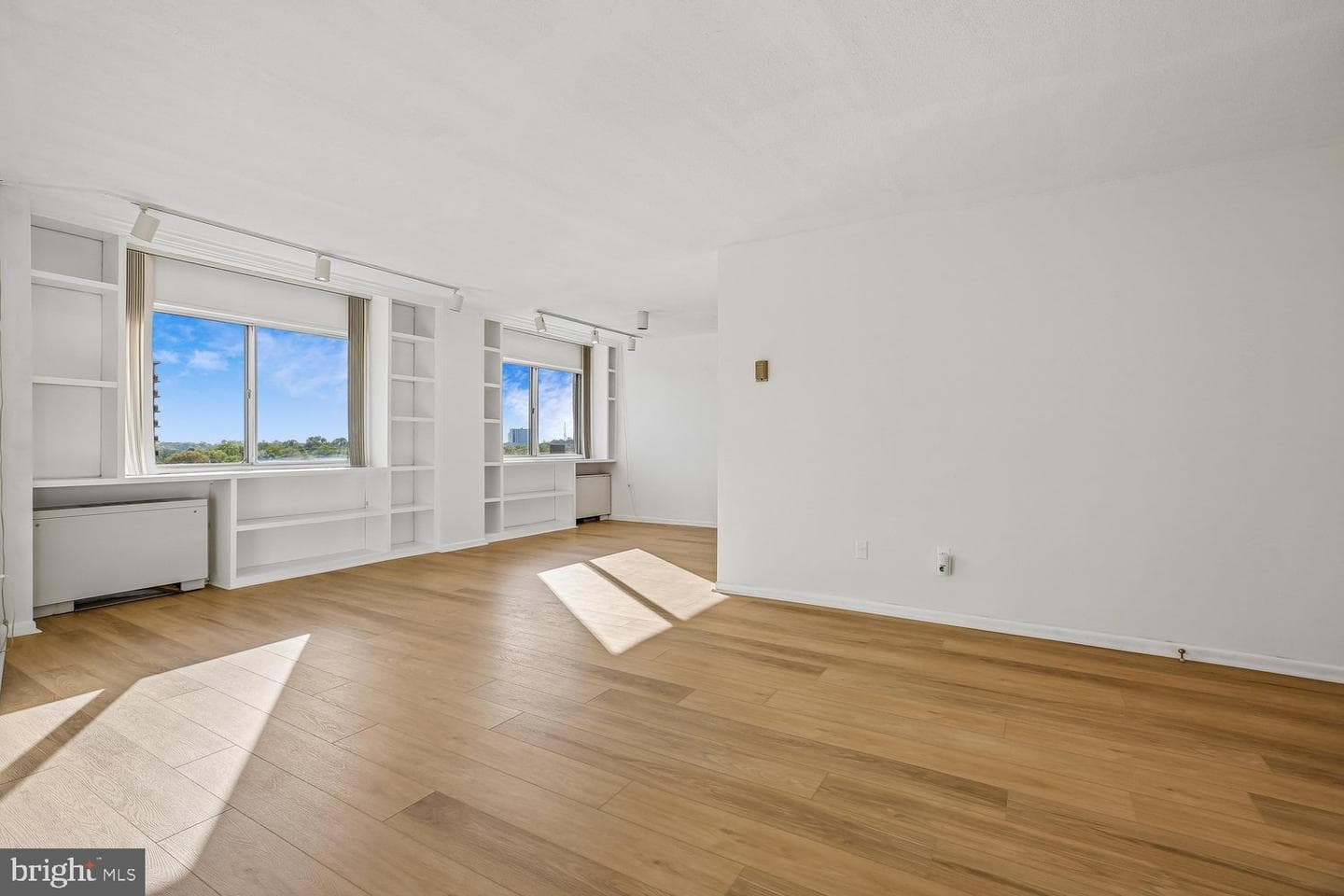 1121 University Boulevard W #1111 photo 13