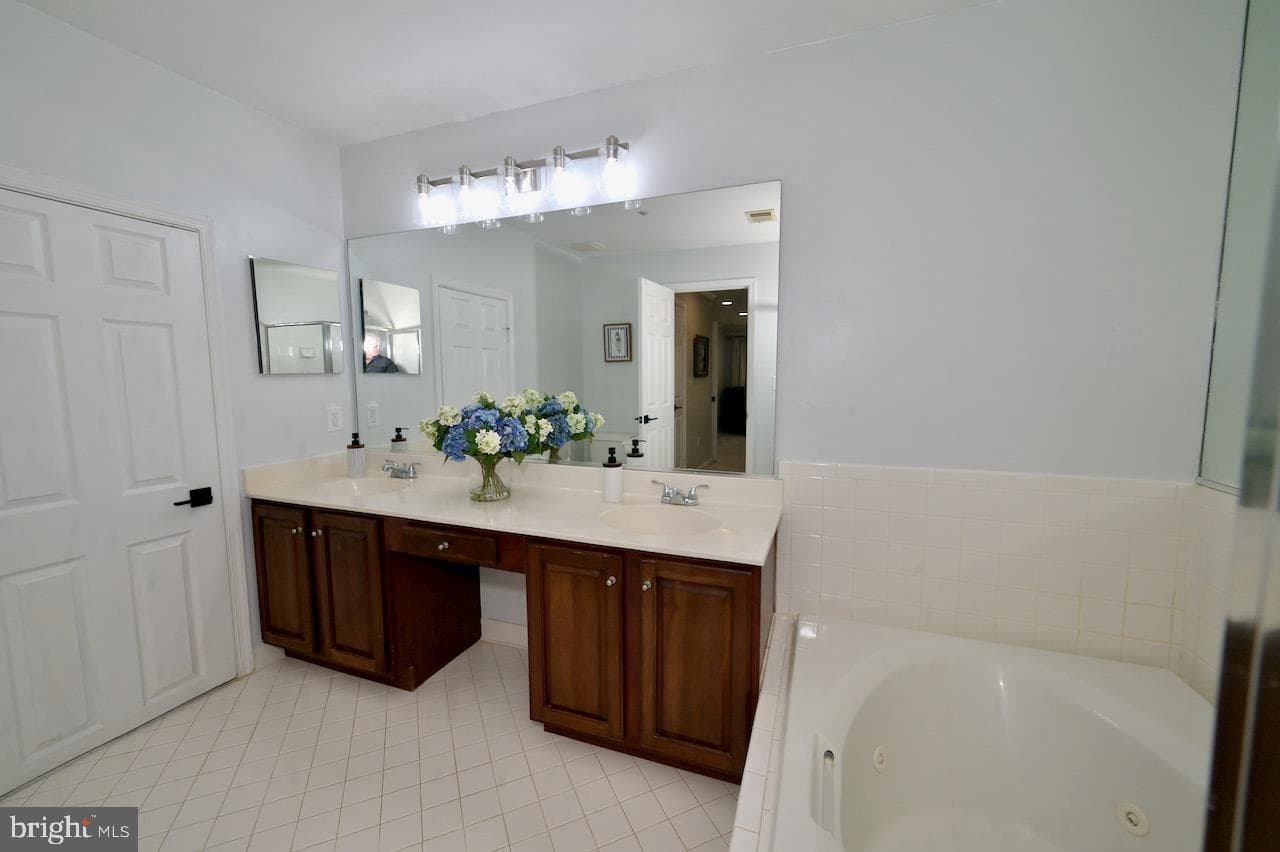112 Kendrick Place #112-34 photo 26