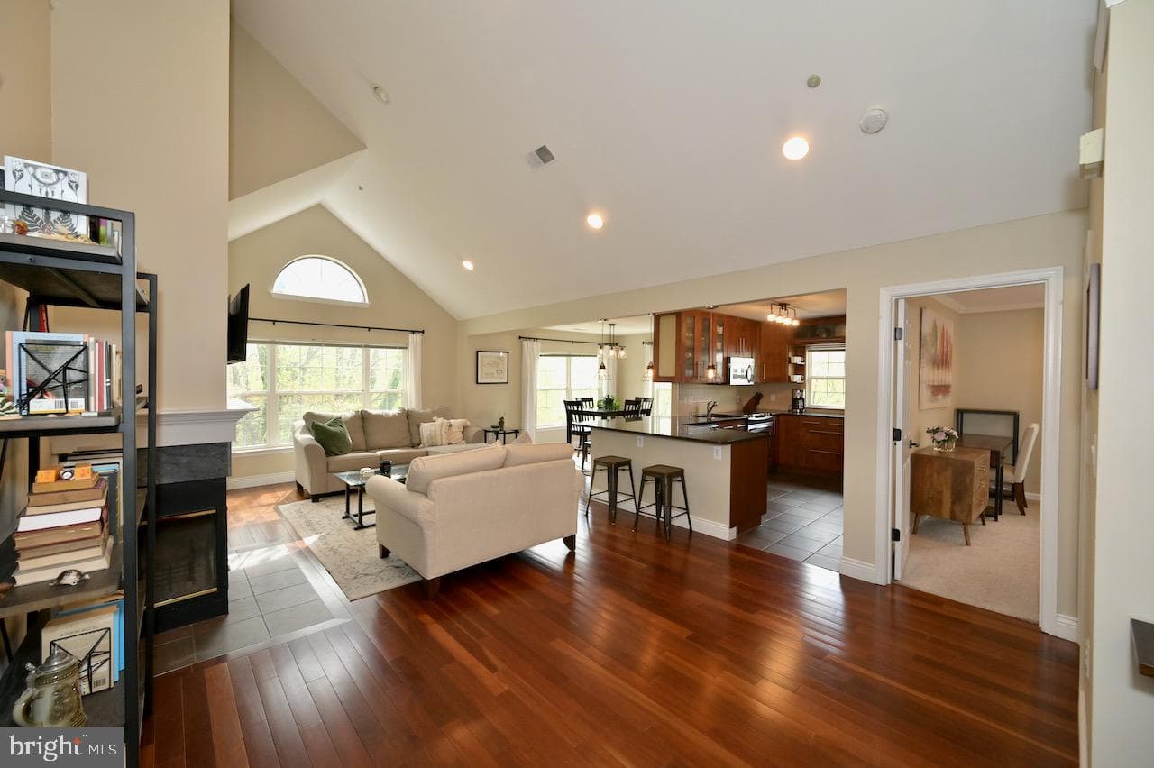 112 Kendrick Place #112-34 photo 4