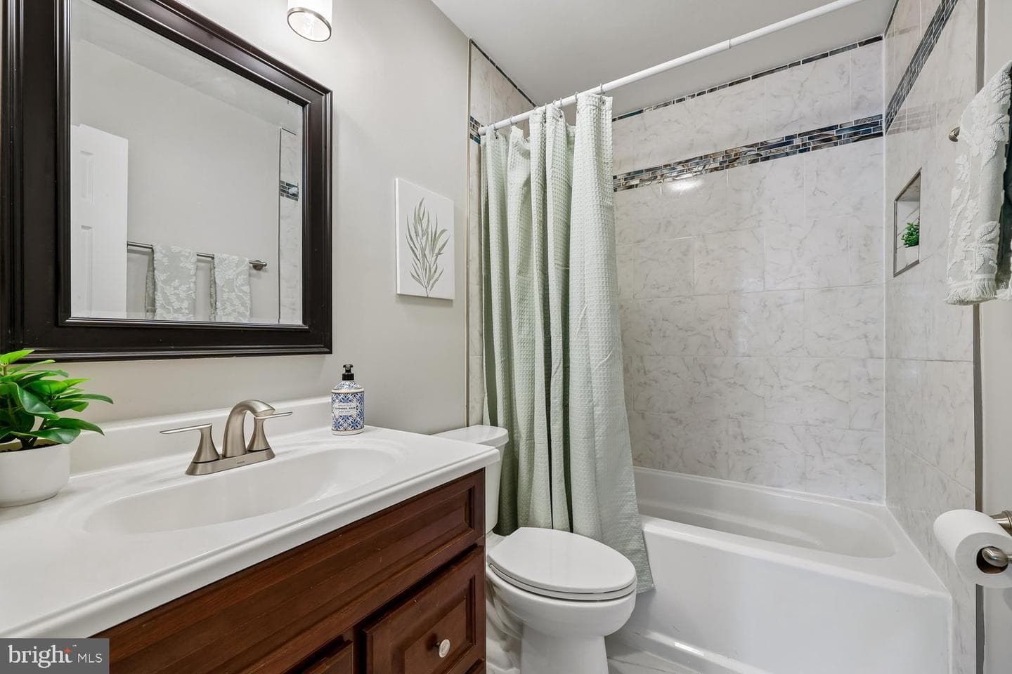 18026 Royal Bonnet Circle photo 36