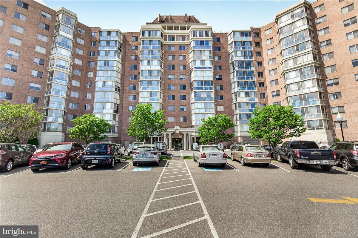 3200 N Leisure World Boulevard #308, Silver Spring