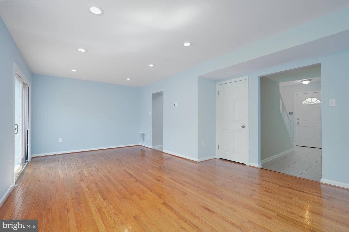 965 Paulsboro Drive photo 5