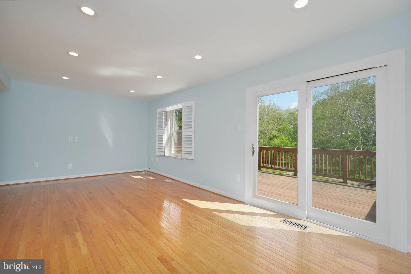 965 Paulsboro Drive photo 6