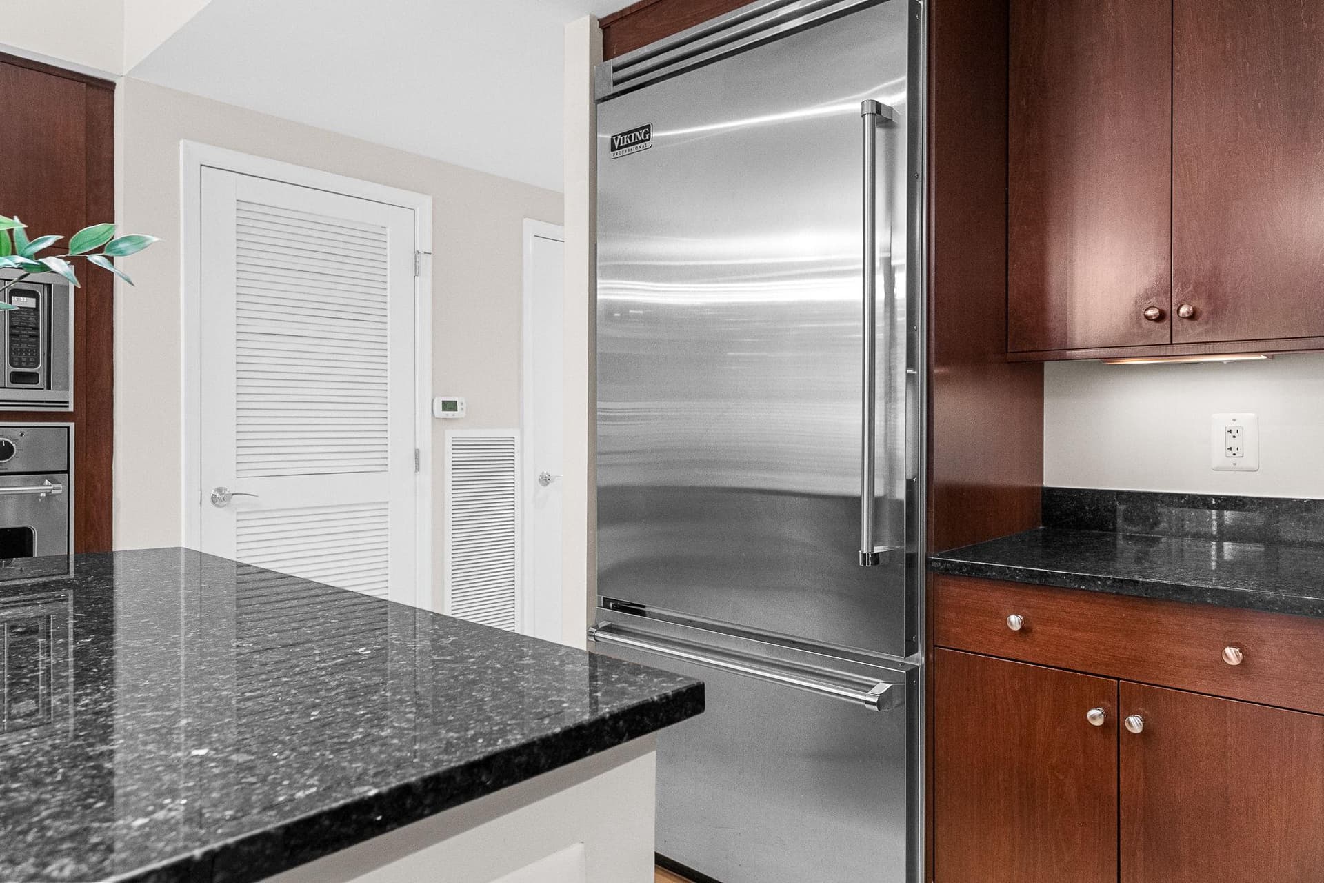 7710 Woodmont Avenue #204 photo 26