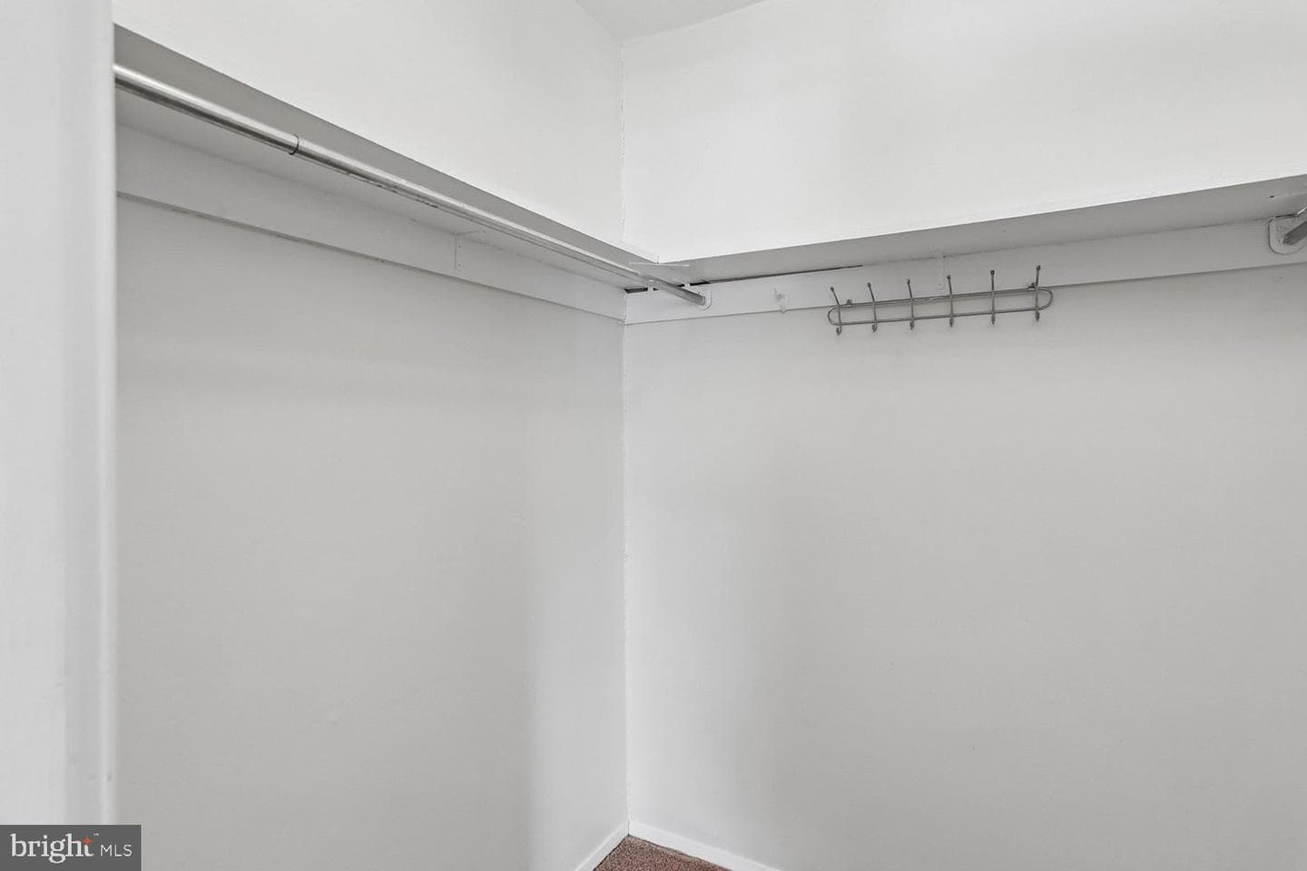 11925 Parklawn Drive #203 photo 23