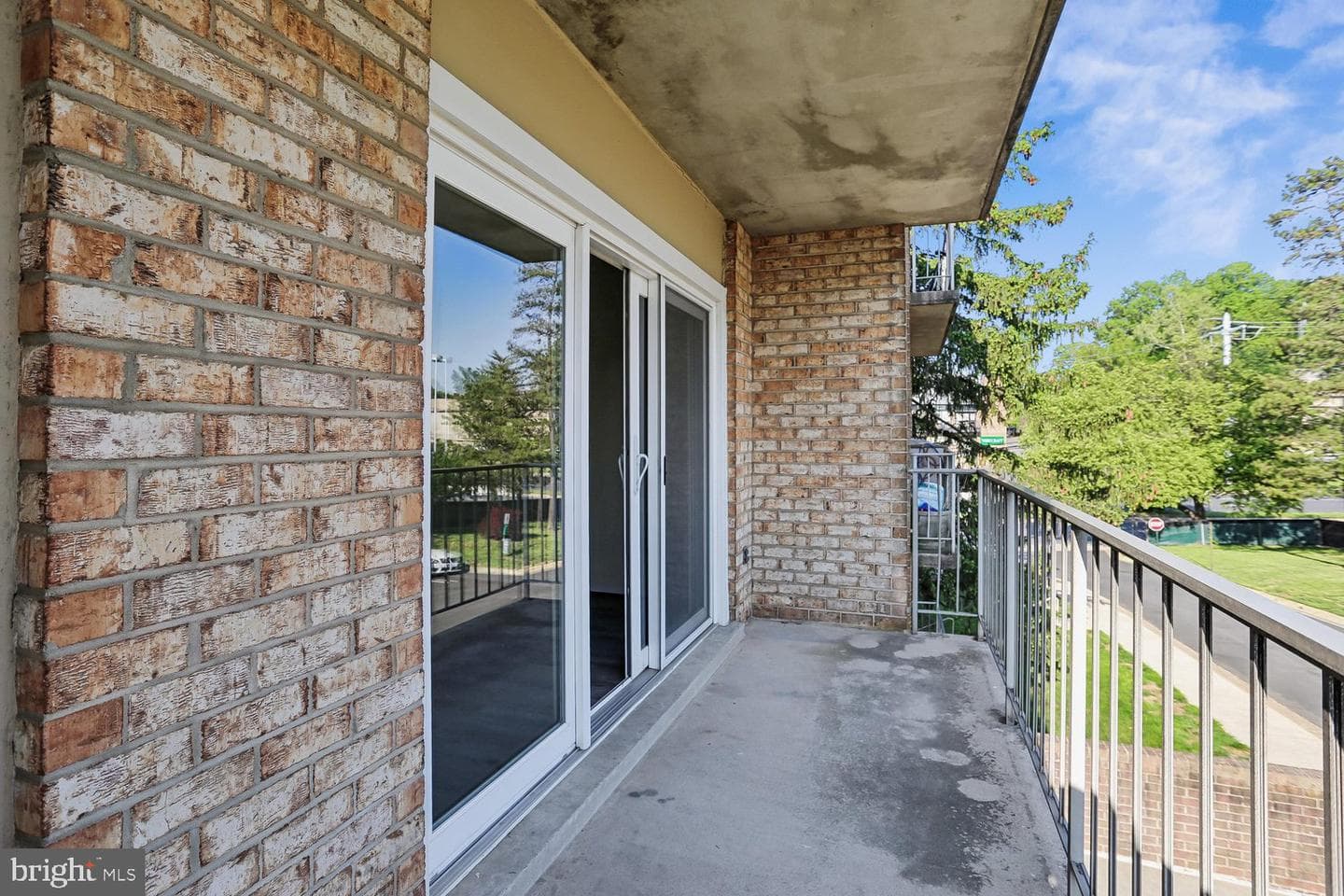11925 Parklawn Drive #203 photo 28