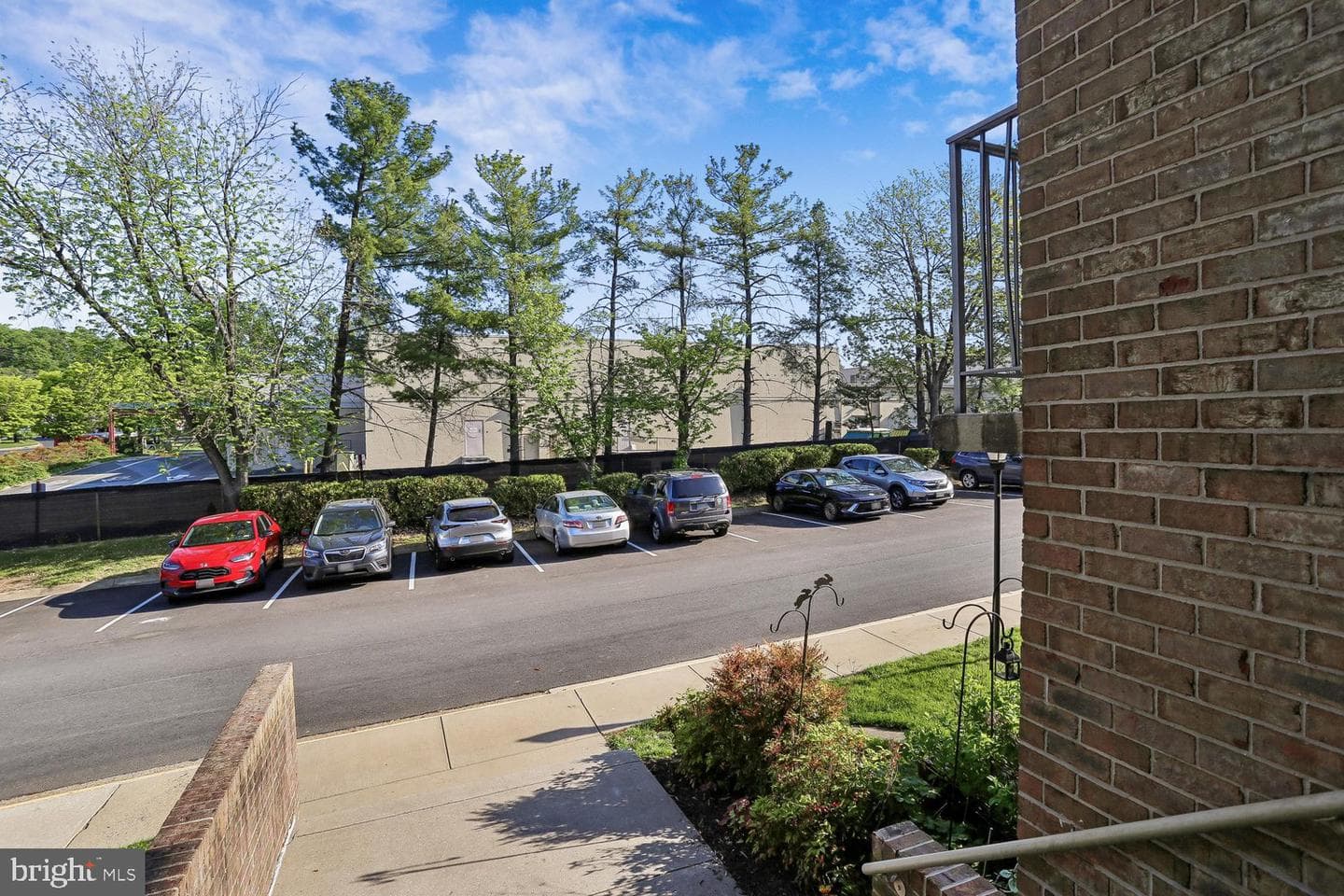 11925 Parklawn Drive #203 photo 36