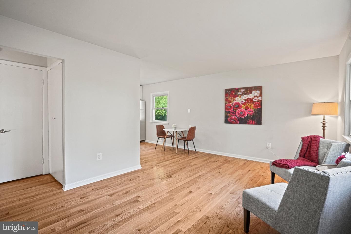 616 Ritchie Avenue photo 4