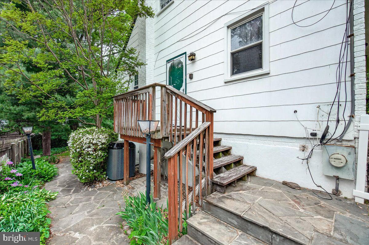 10408 Huntley Avenue photo 36