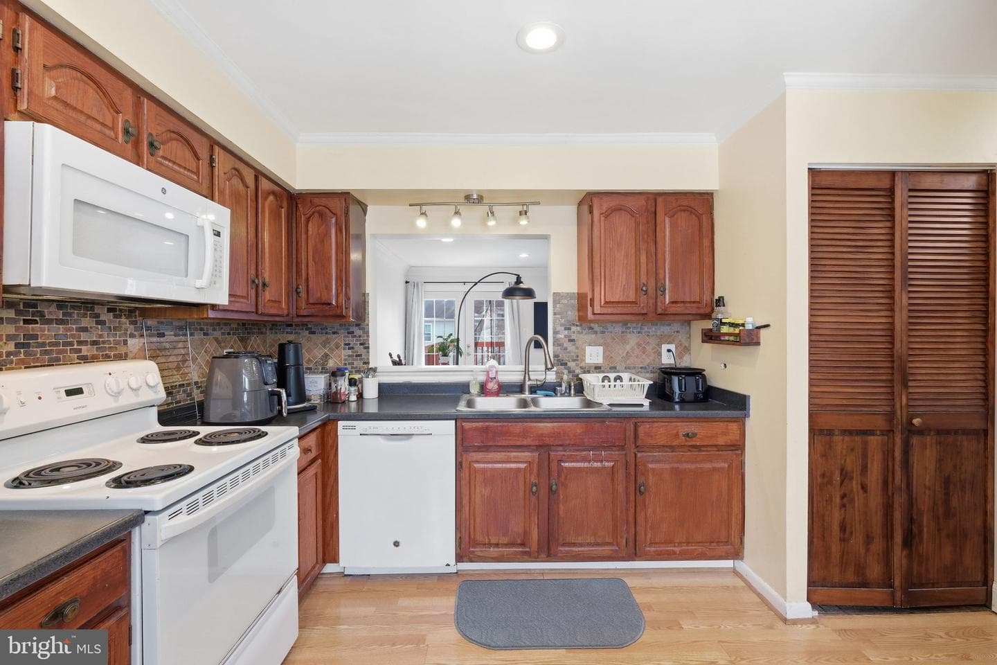 11705 Summer Oak Drive photo 7