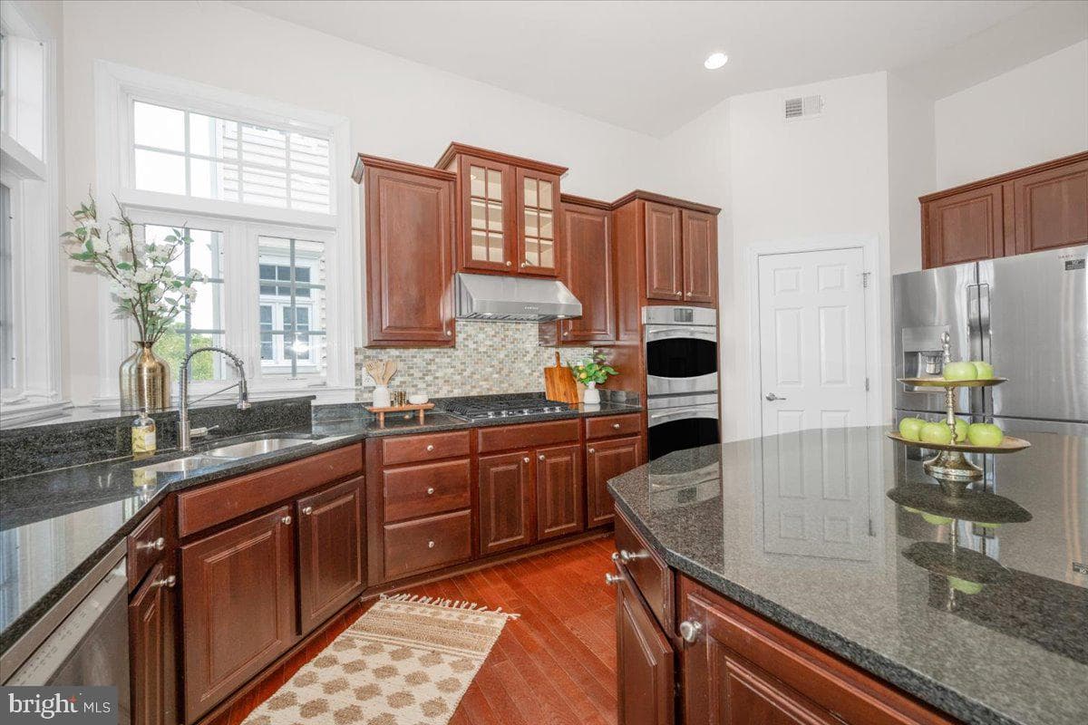 11117 Potomac Oaks Drive photo 32