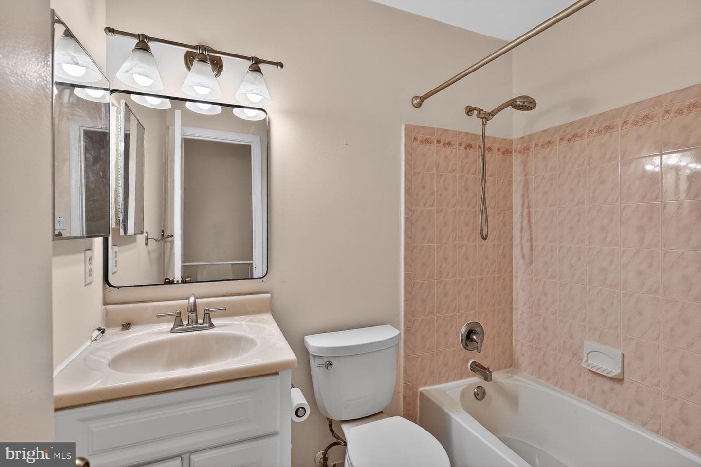 93 Bralan Court photo 25