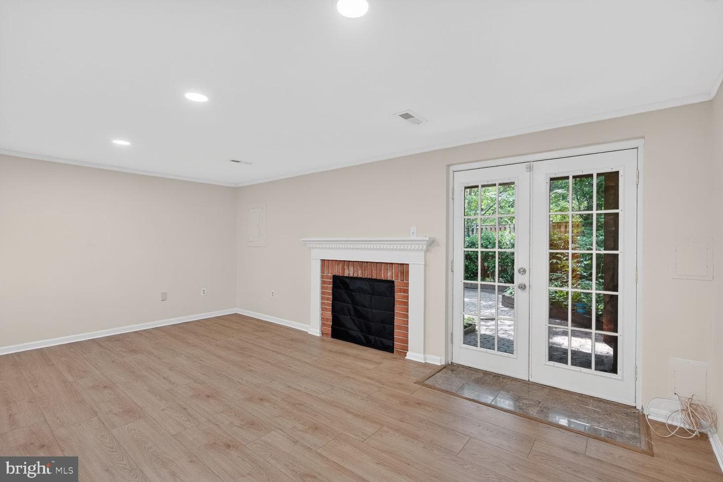 93 Bralan Court photo 34