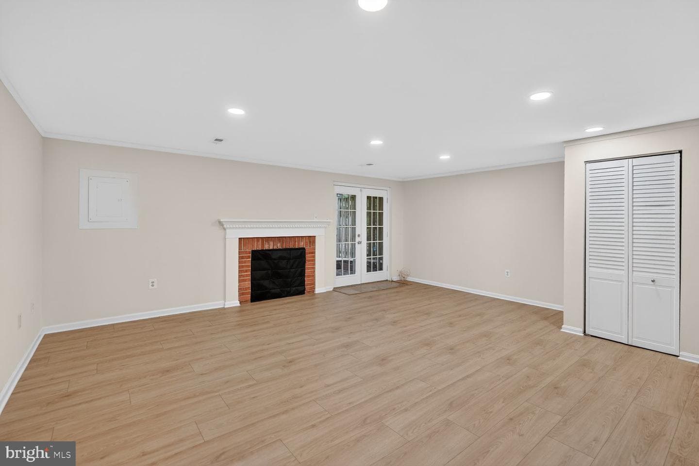 93 Bralan Court photo 35