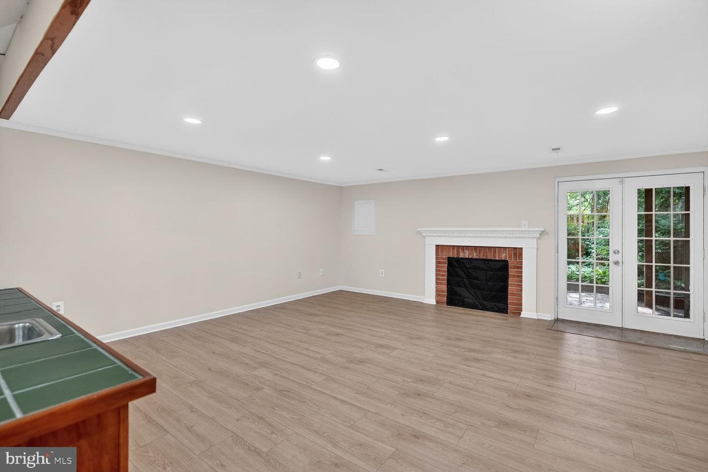 93 Bralan Court photo 38