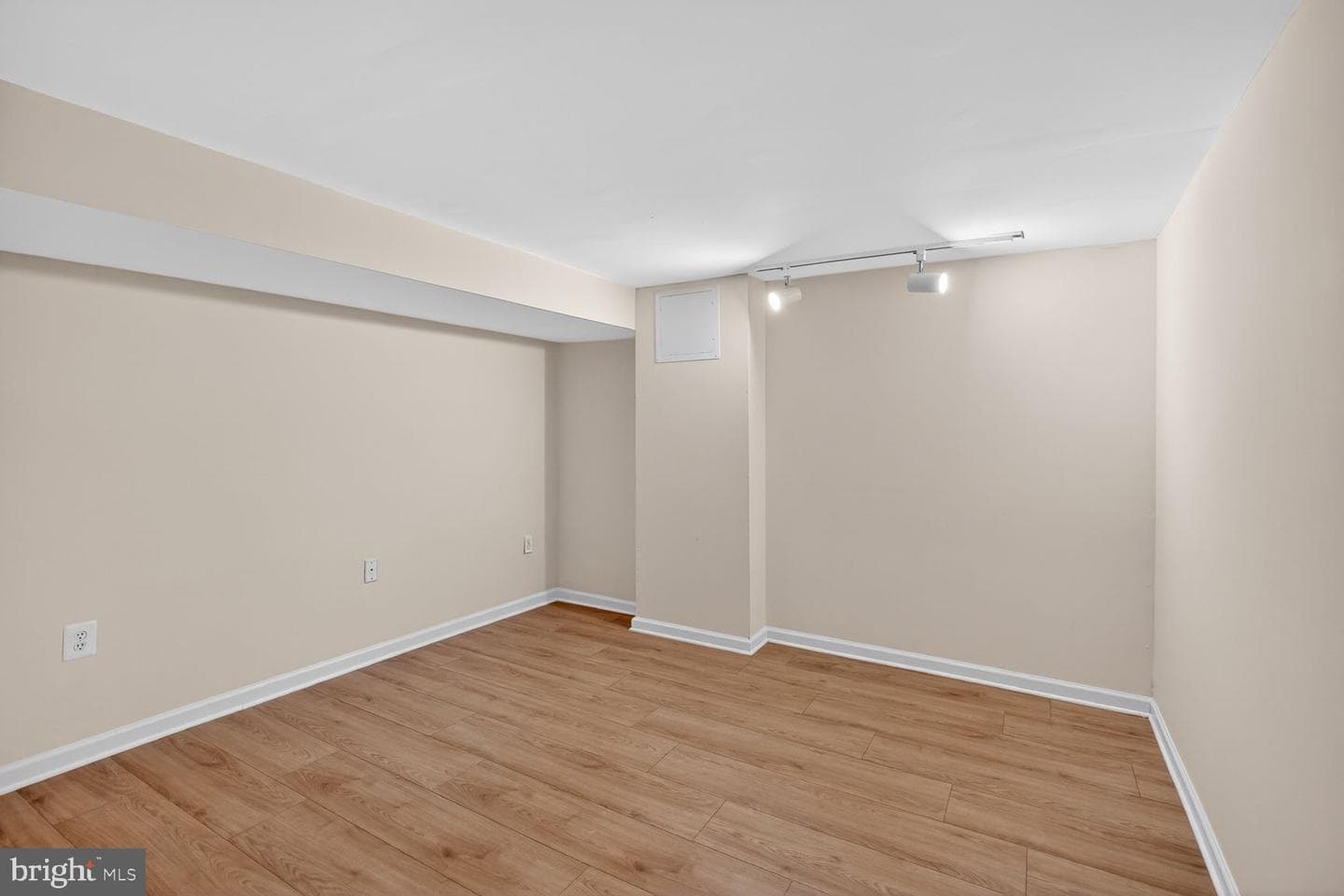 93 Bralan Court photo 40