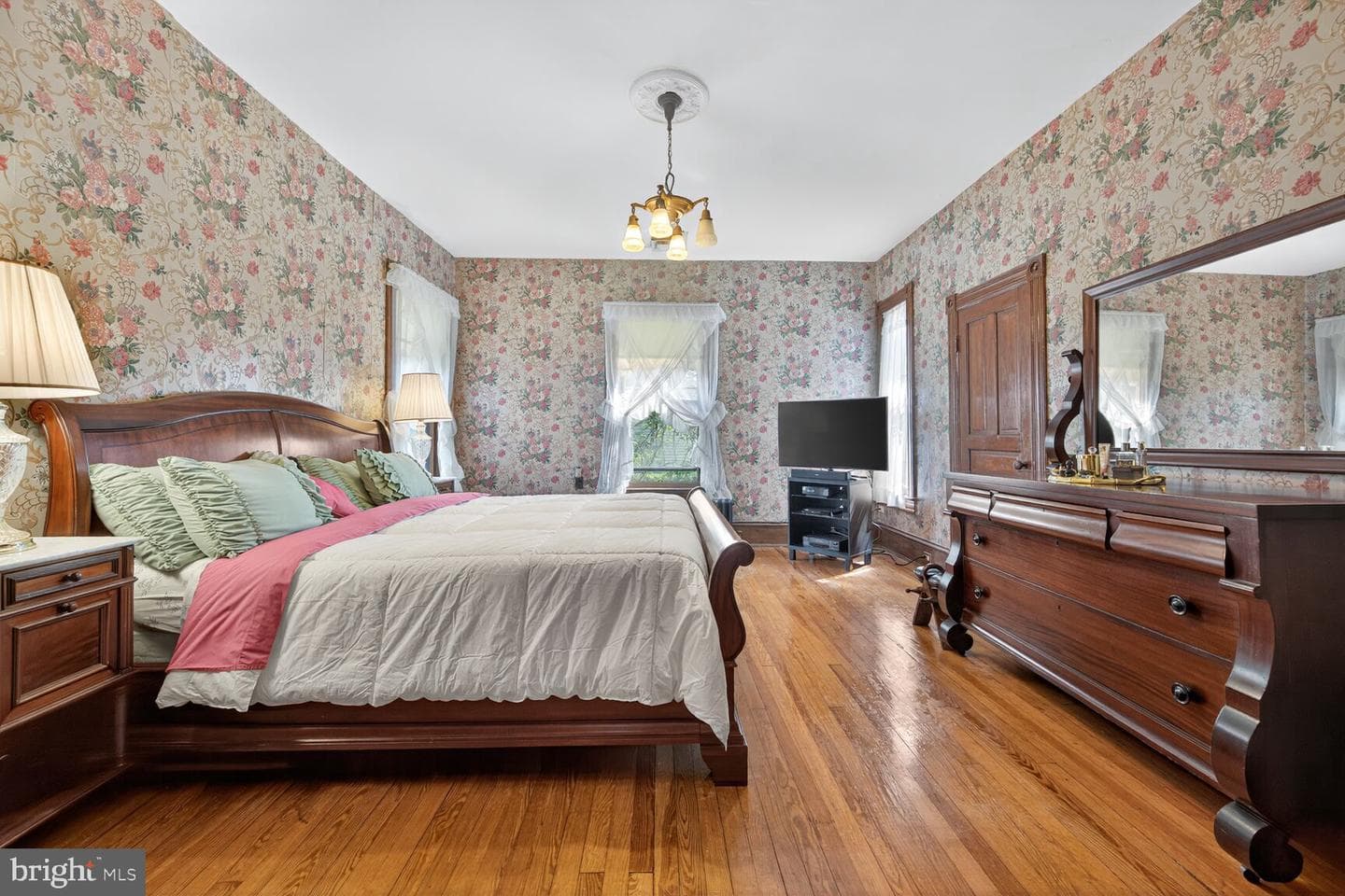 3911 Prospect Street photo 33
