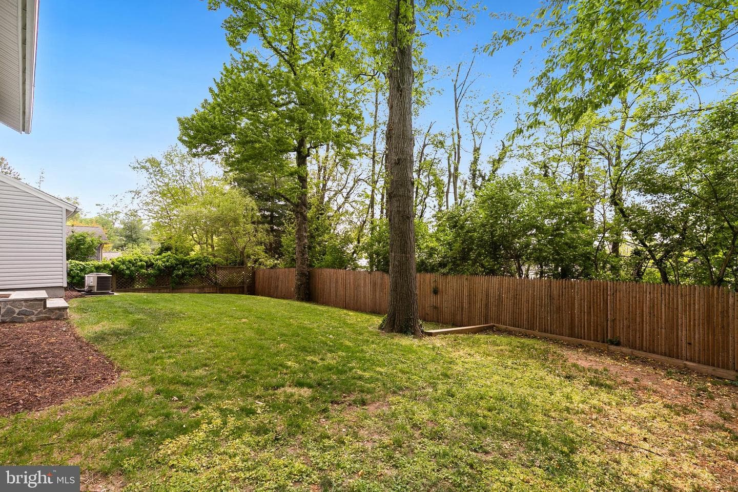 9406 Hale Place photo 40