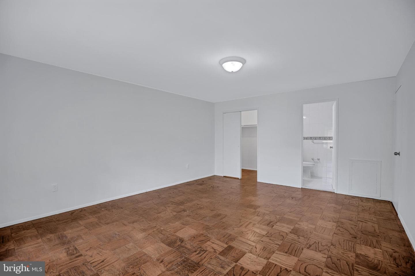 5301 Westbard Circle #429 photo 12