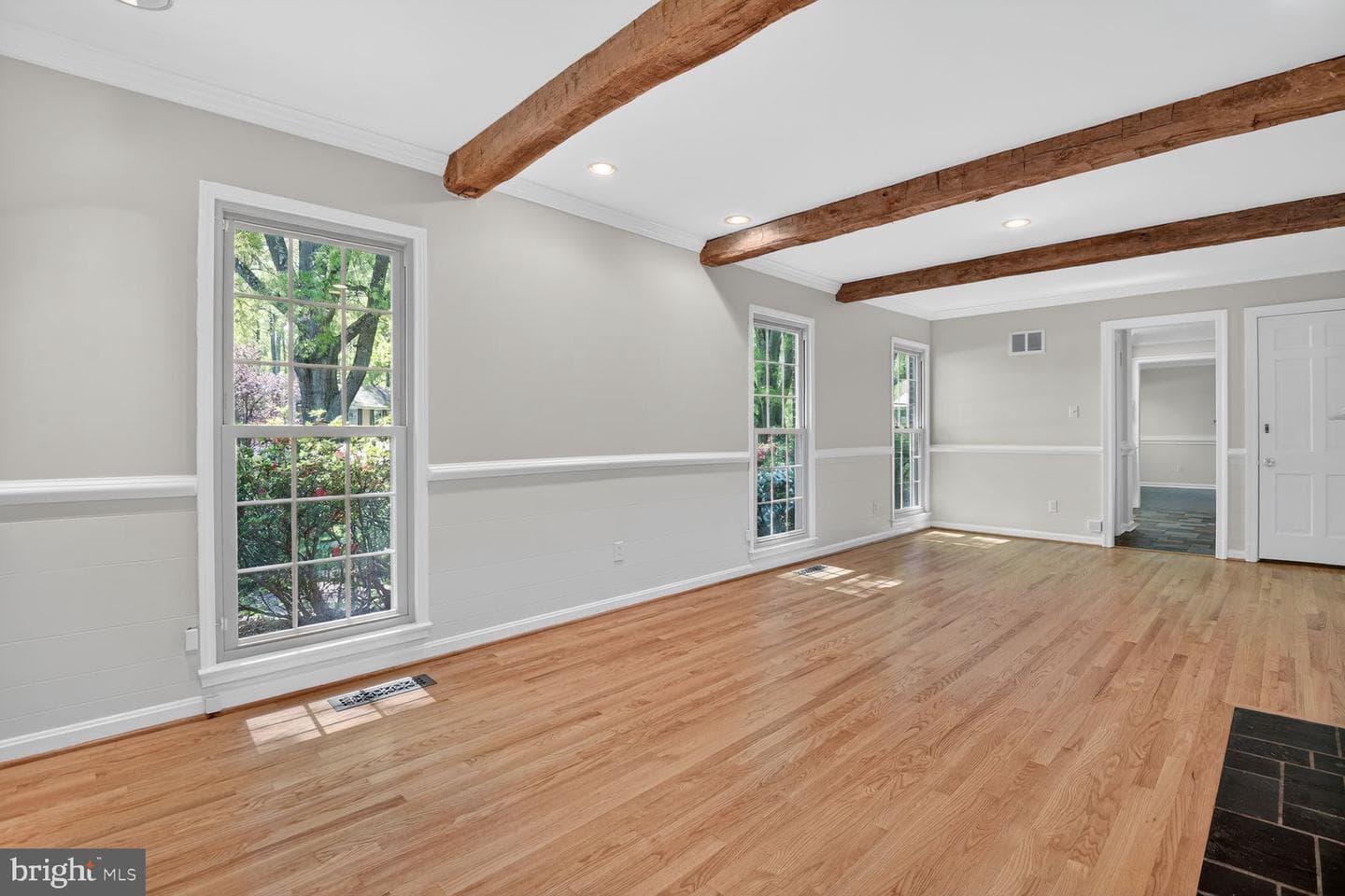 5005 Jasmine Drive photo 6