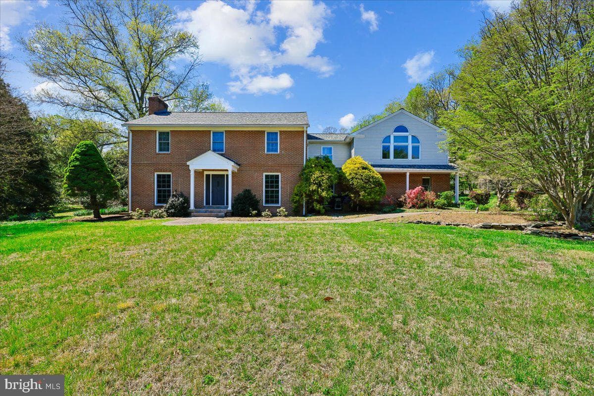 13113 Chestnut Oak Drive, Darnestown