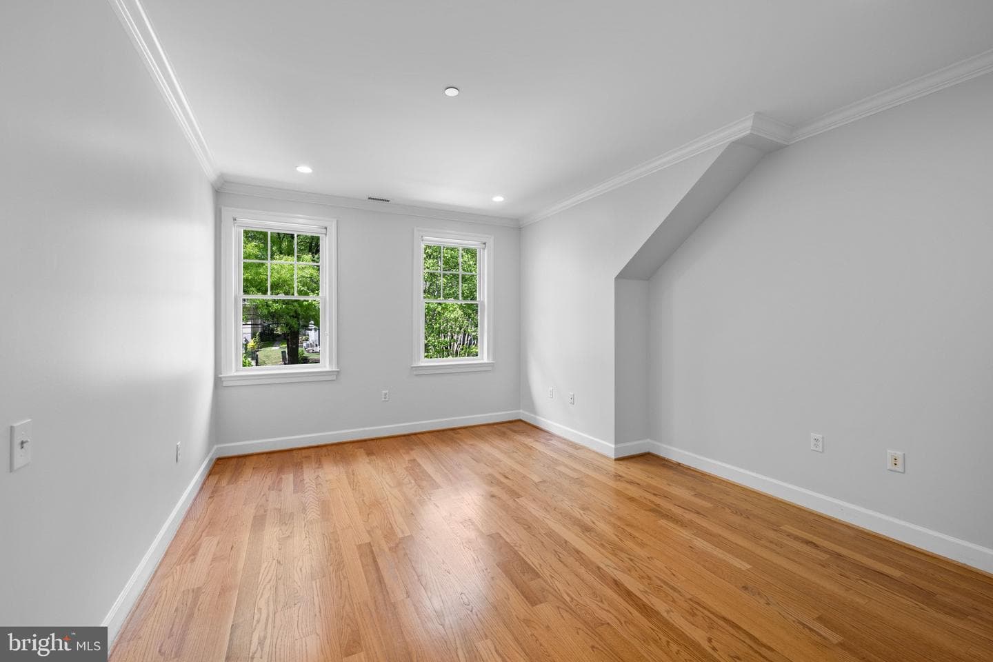 4520 Dorset Avenue photo 20