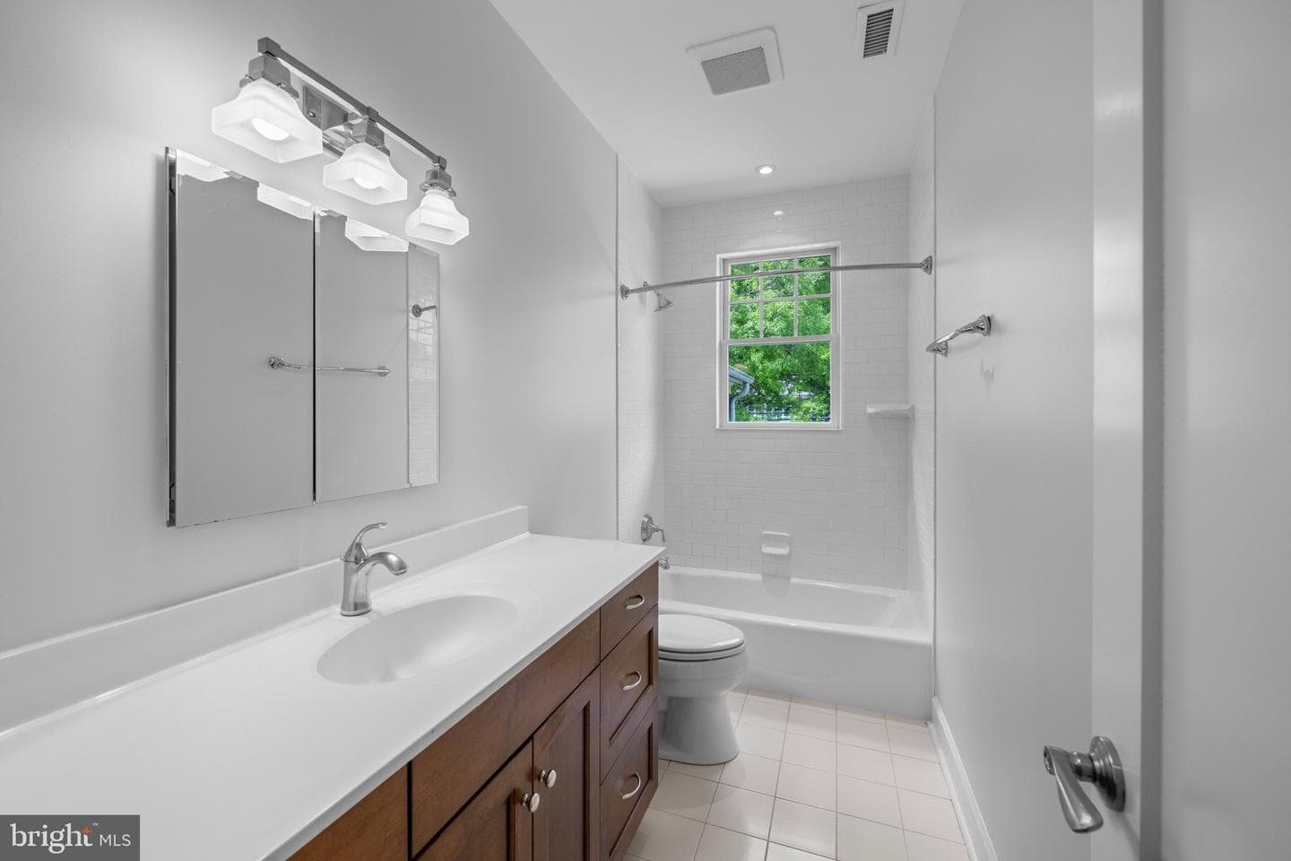 4520 Dorset Avenue photo 21