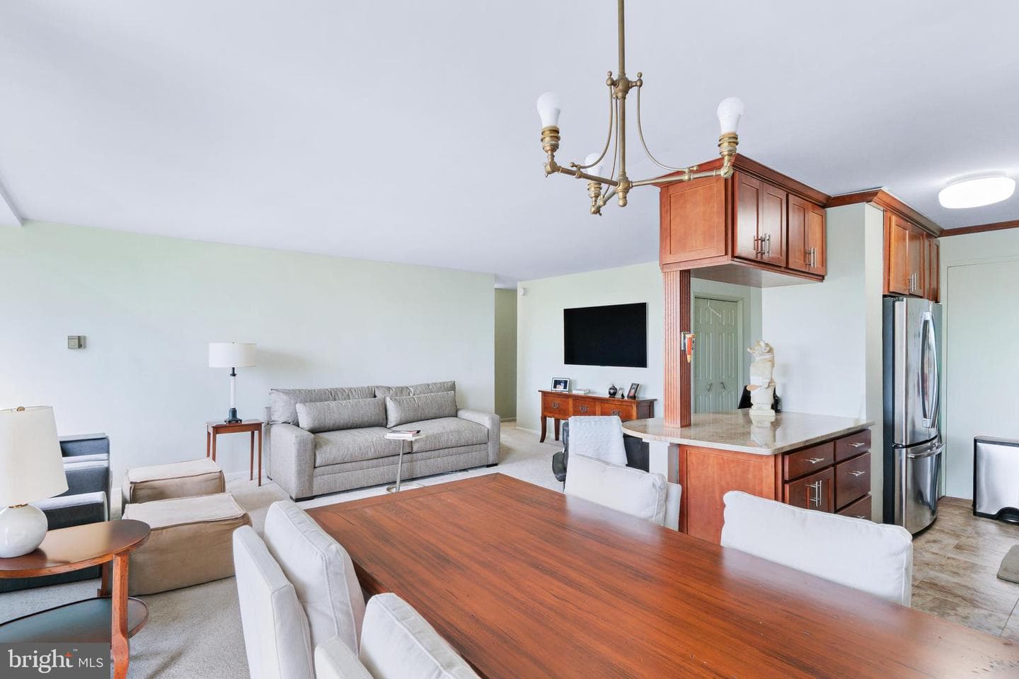 10401 Grosvenor Place #1009 photo 8