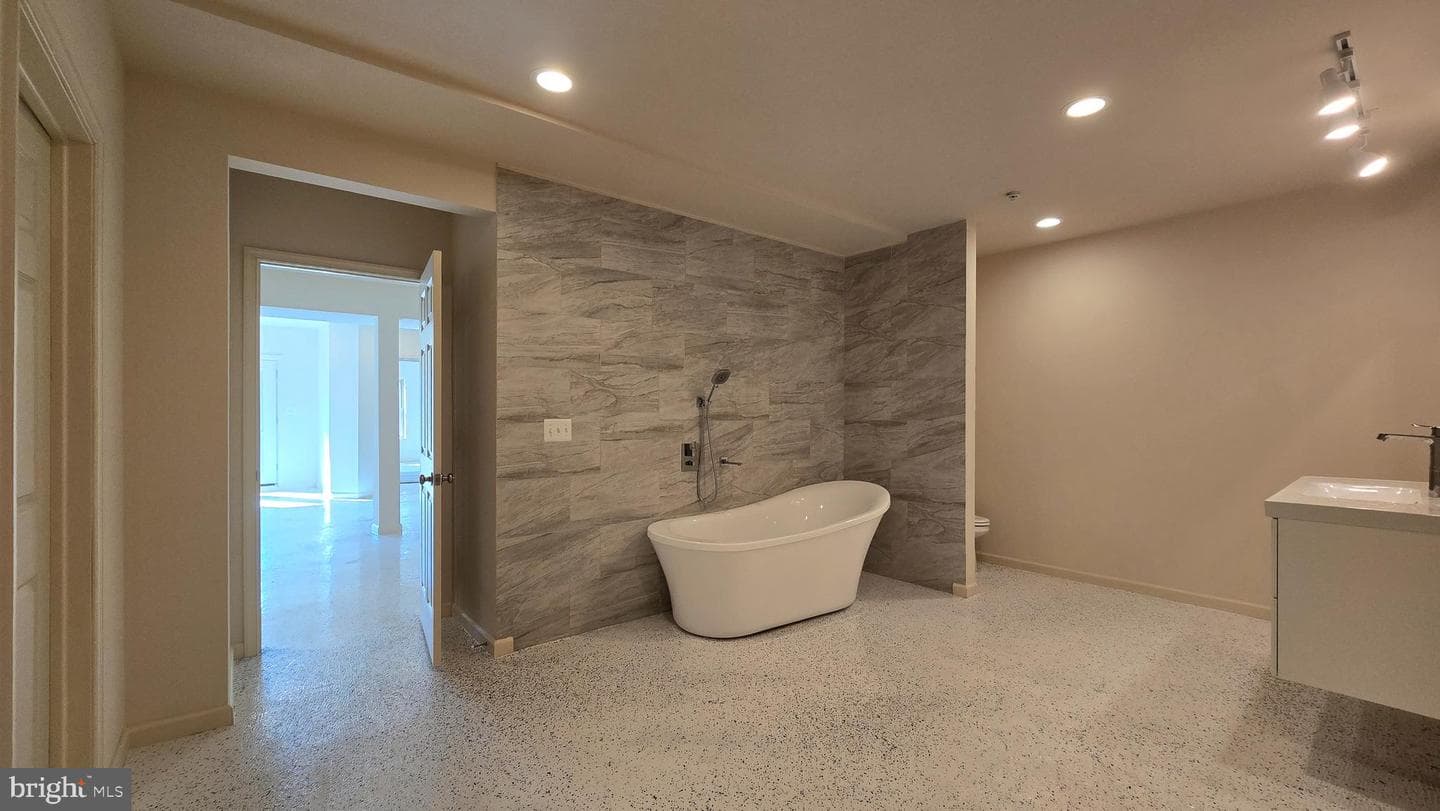 1108 Autumn Brook Ave photo 17
