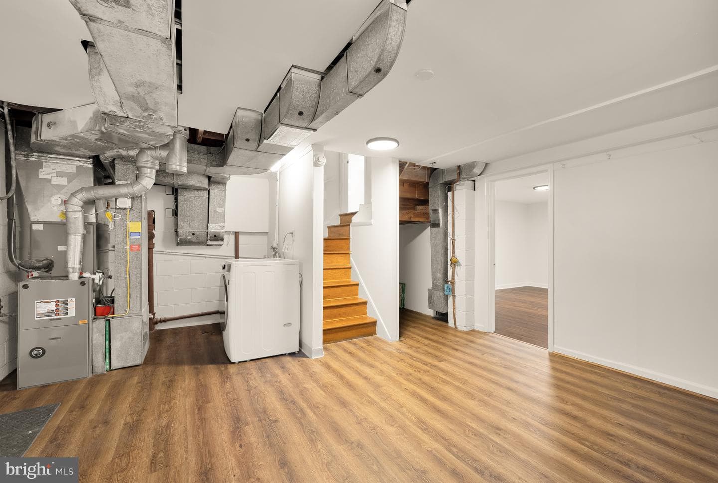 9512 Flower Avenue photo 23
