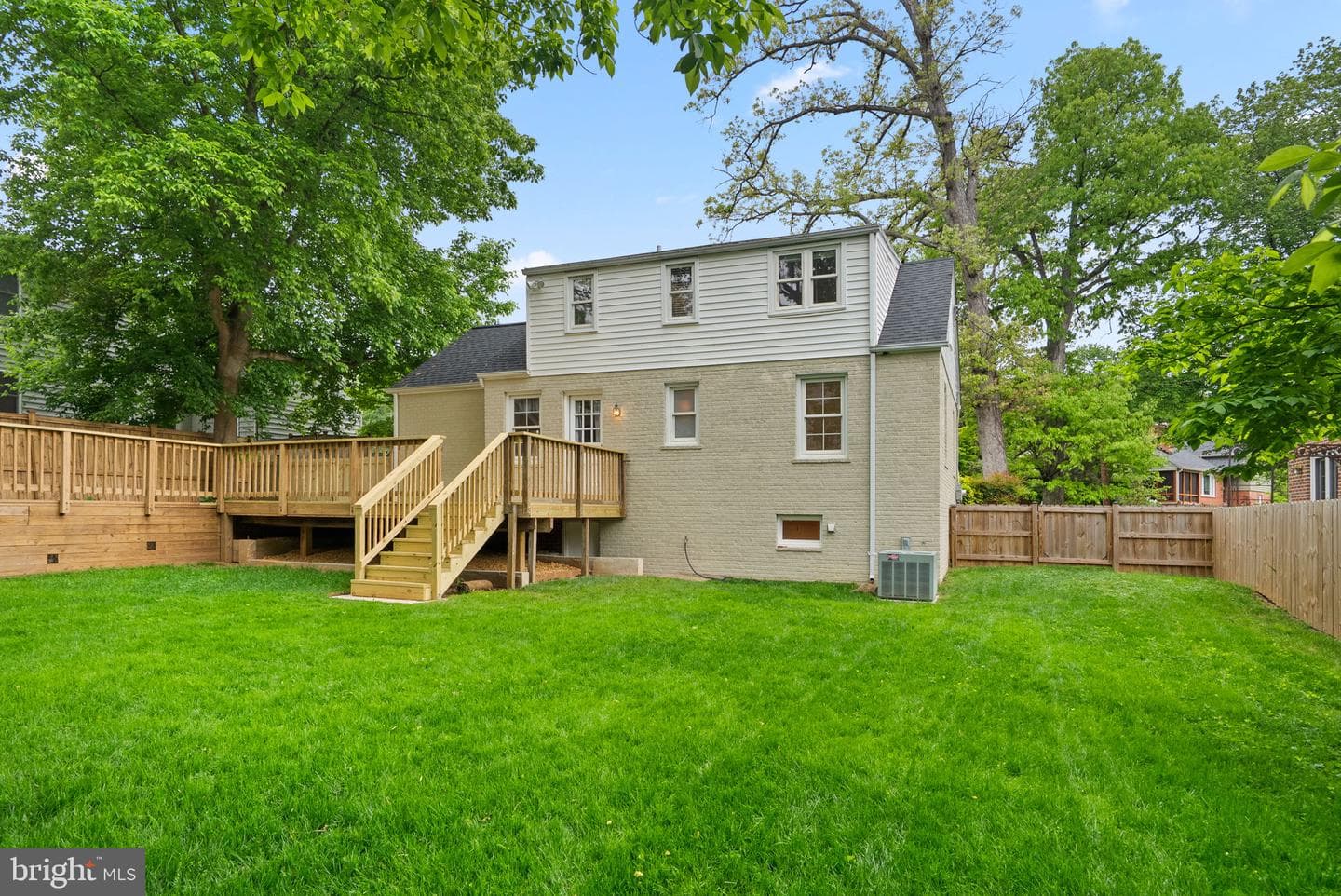 213 Lexington Drive photo 31