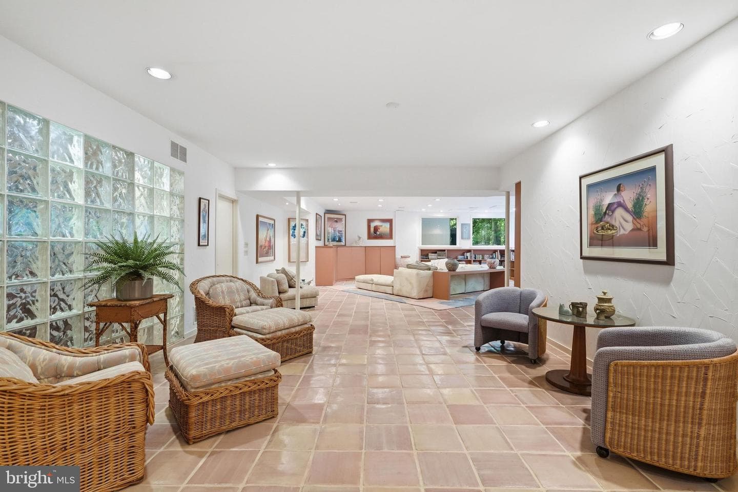 9 Oaklyn Court photo 31