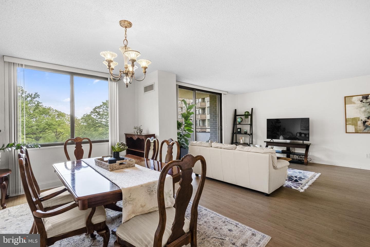 5225 Pooks Hill Road #804n photo 9