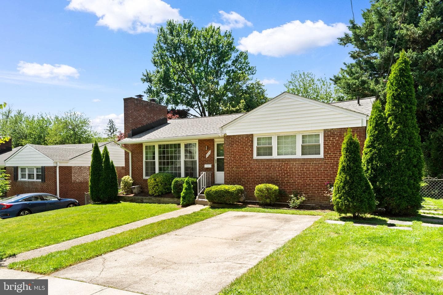 10310 Brunswick Avenue photo 2